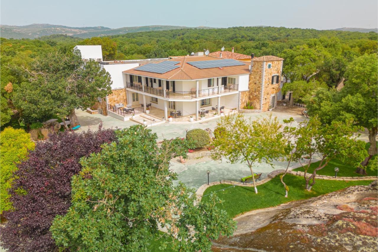 Paghe Eco Luxury Experience Hotel Buddusò Екстериор снимка
